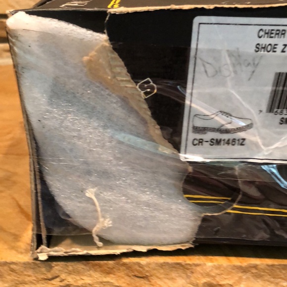 Dr. Martens NEW Cherry Red Smooth Eyelet Sz 5 - Picture 9 of 11